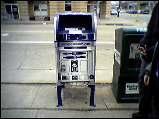 r2d2 front.jpg