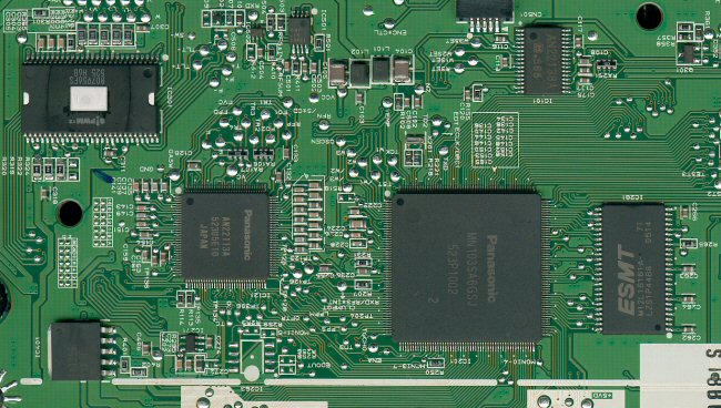 LG GSA-4166B Chips.jpg